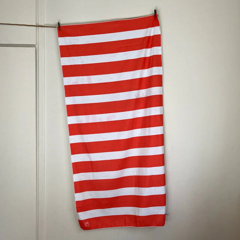 Beach Towel Metel Samkeh Bel Bahr (مثل سمكة بالبحر)